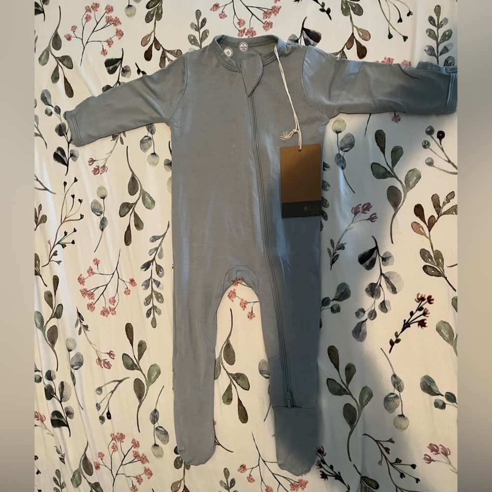 NWT Kyte Baby 0-3m Onesie